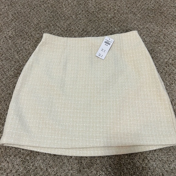 Abercrombie & Fitch Dresses & Skirts - NWT Abercrombie & Fitch tweed mini skirt